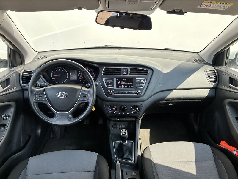 Hyundai i20 1.25 i 55kW Family+ Club - fotka 5 z 20