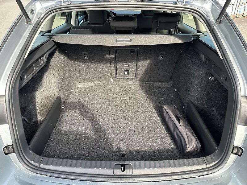 Škoda Octavia (2027) 1,5 TSI m-HEV 85 kW 7-stup. au - fotka 13 z 22
