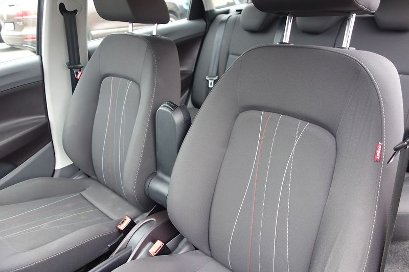 Seat Ibiza 1,4i63kW  Kombi COPA ! - fotka 19 z 30