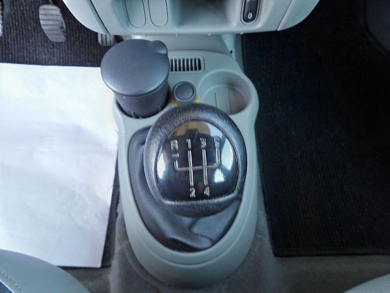 Renault Kangoo 1.2i 16v 55kW Klimatizace - fotka 9 z 28