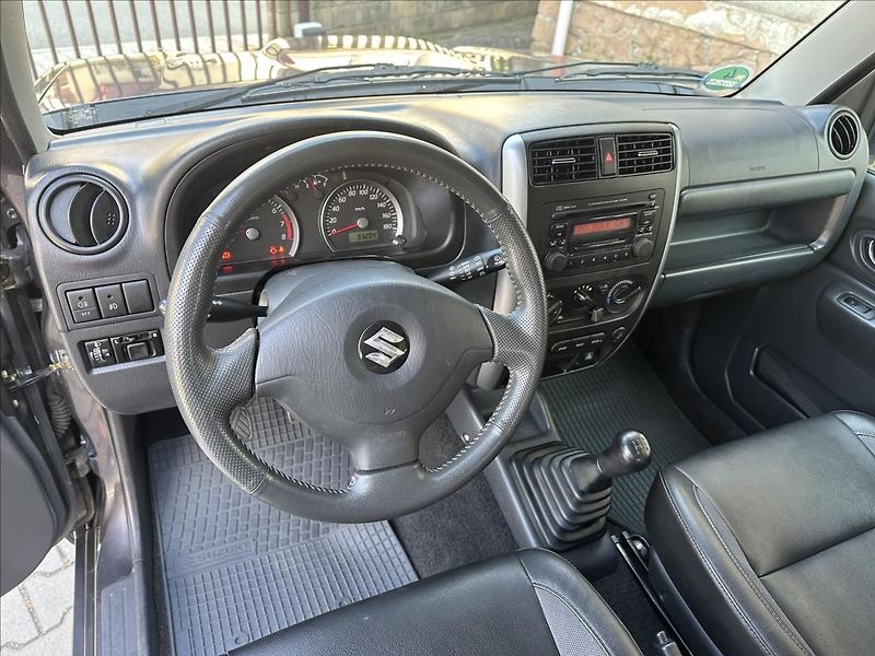 Suzuki Jimny 1,3 4x4 TAŽNÉ - fotka 15 z 19