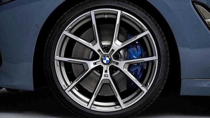 BMW řady 8.