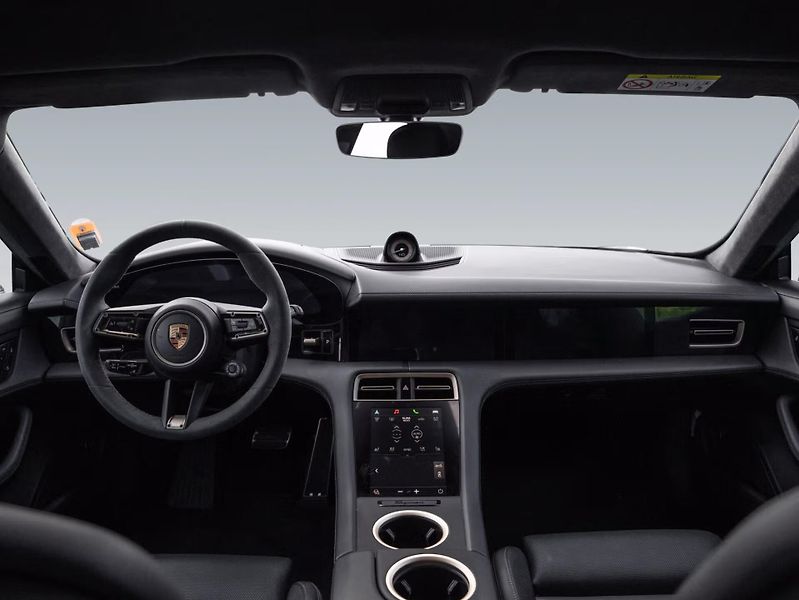 Porsche Taycan GTS Sport Turismo HuD Pano Ven - fotka 9 z 19