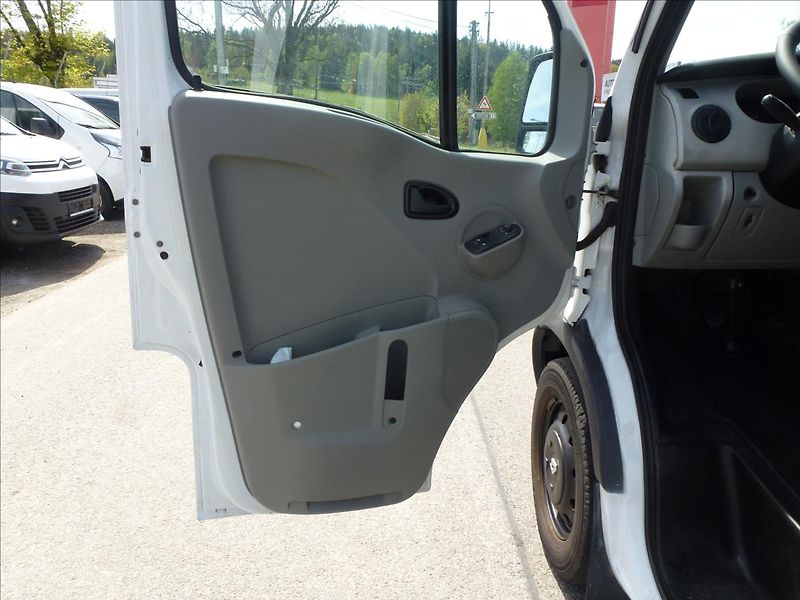 Renault Master 2,5 DCI Valník  150 - fotka 18 z 49