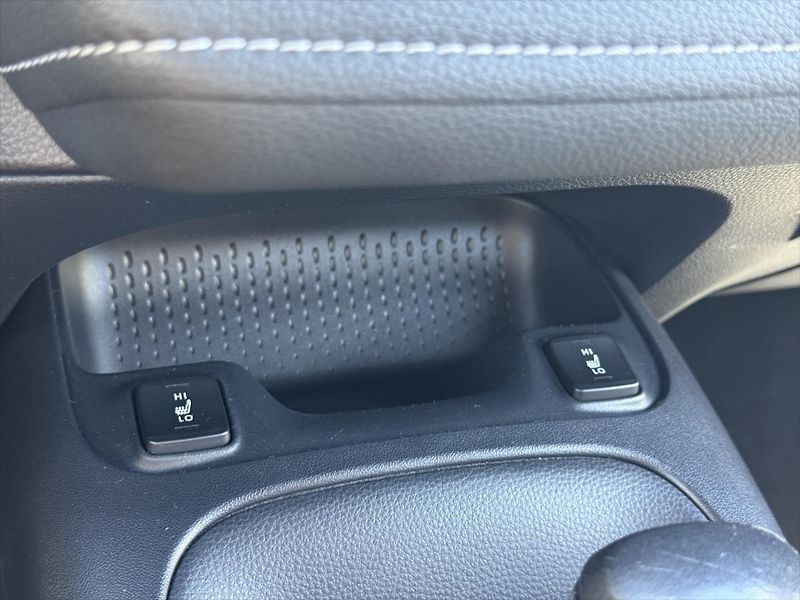 Toyota Corolla 1,8 Comfort Tech - fotka 17 z 19