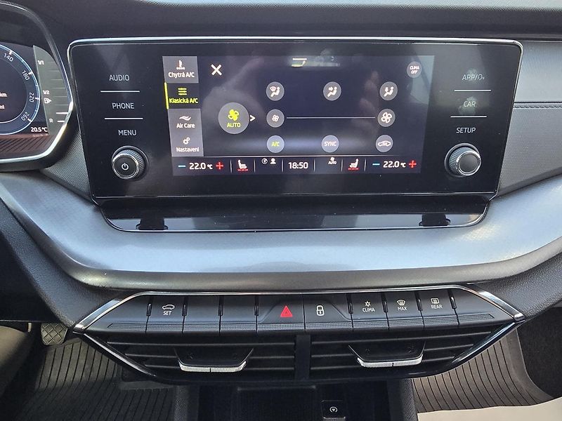 Škoda Octavia 85kW 1.Maj. ČR LED NAVI - fotka 37 z 44
