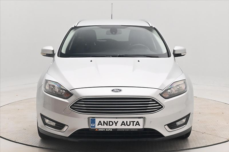 Ford Focus 1,5 TDCi 88 kW - fotka 2 z 28