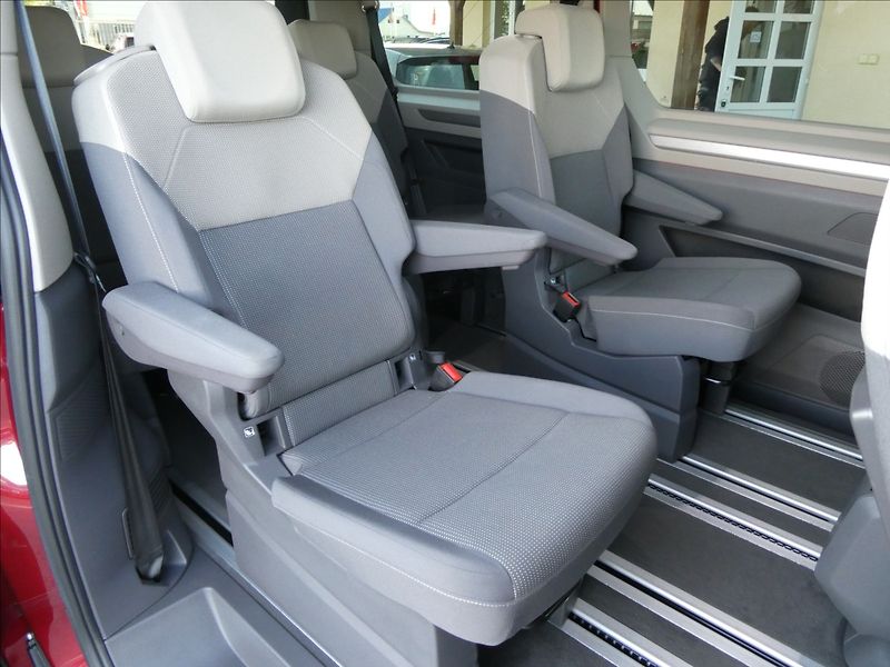 Volkswagen Multivan 2,0 TDi BULLI 1.MAJITEL,DPH,ČR - fotka 29 z 45