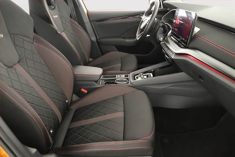 Škoda Octavia (2025) RS 2.0 TSI, RS, Navigace - fotka 7 z 20