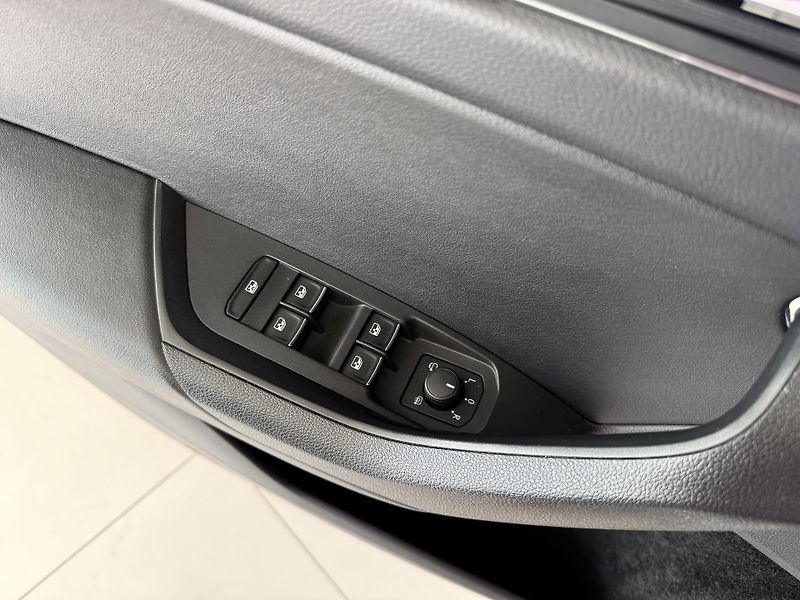 Škoda Kodiaq 1,4TSI DSG*STYLE*Tažné*7MÍST - fotka 31 z 38