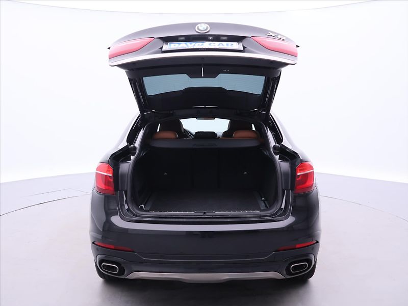 BMW X6 3,0 40d 230kW xD Aut. CZ LED - fotka 9 z 38