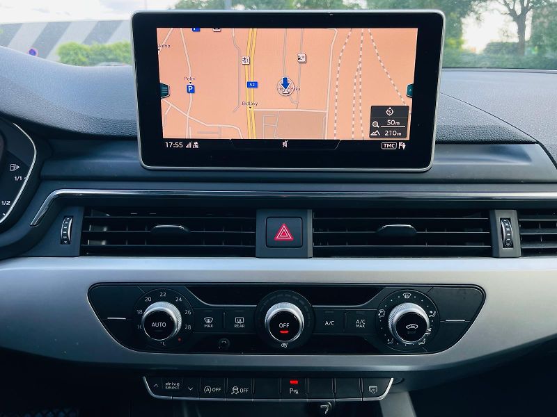 Audi A4 3.0TDI AUT KAMERA SERVISKA  - fotka 38 z 60
