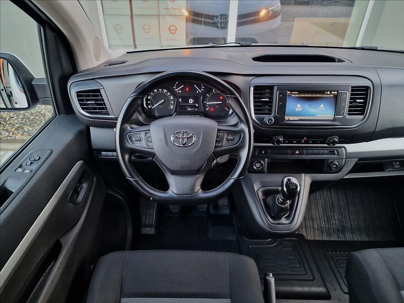 Toyota ProAce Verso 2.0 D-4d 110kW L2 Shuttle, ČR - fotka 12 z 50
