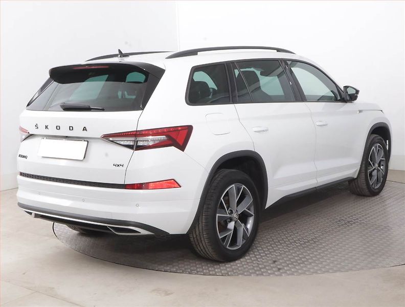 Škoda Kodiaq (2023) Sportline 2.0 TDI - fotka 5 z 18