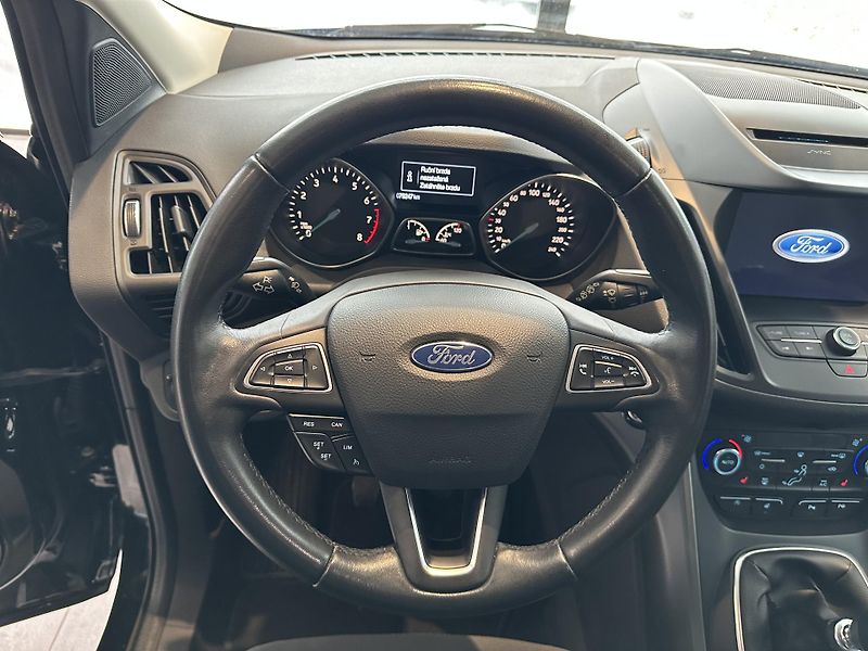 Ford Kuga Titanium 1.5 EcoBoost 150k man - fotka 12 z 26