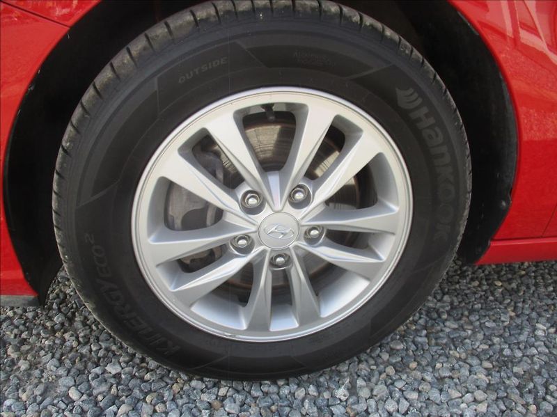 Hyundai i30 1,0 T-GDI, servis,DPH,1.maj,CZ - fotka 30 z 42