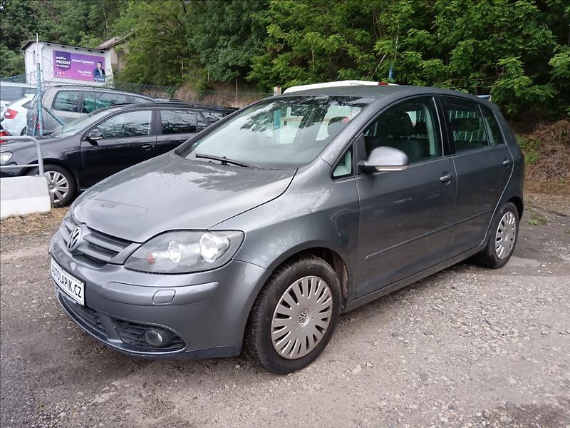 Volkswagen Golf Plus 1,6 i DSG  Goal - fotka 4 z 19