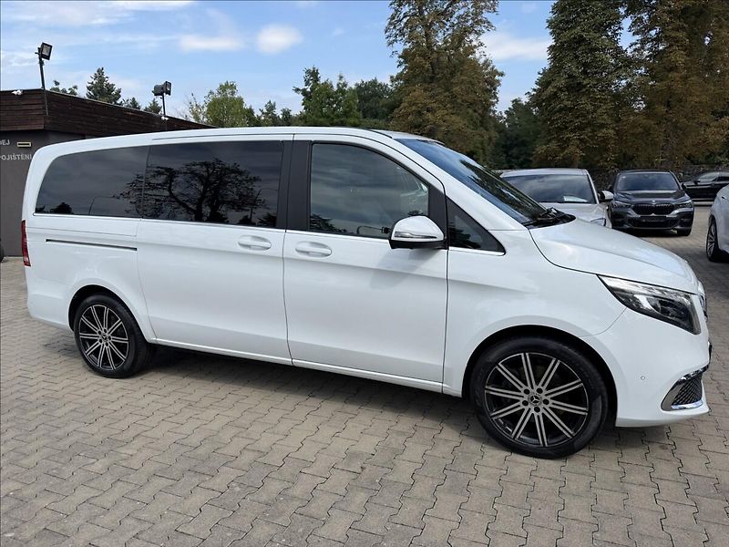 Mercedes-Benz Třídy V 300d L 4MATIC - fotka 4 z 28