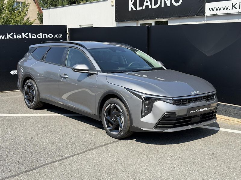 Kia K4 (2026) 1,6 T-GDI DCT Exclusive 17 alu - fotka 3 z 12