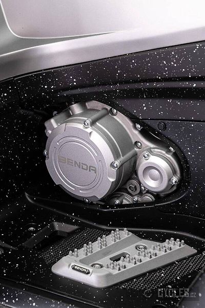 Benda (2026) Redstone 1000 R2 DL Premium EP - fotka 10 z 26