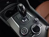 Alfa Romeo Giulia (2017) 2.0 Turbo - náhled 16