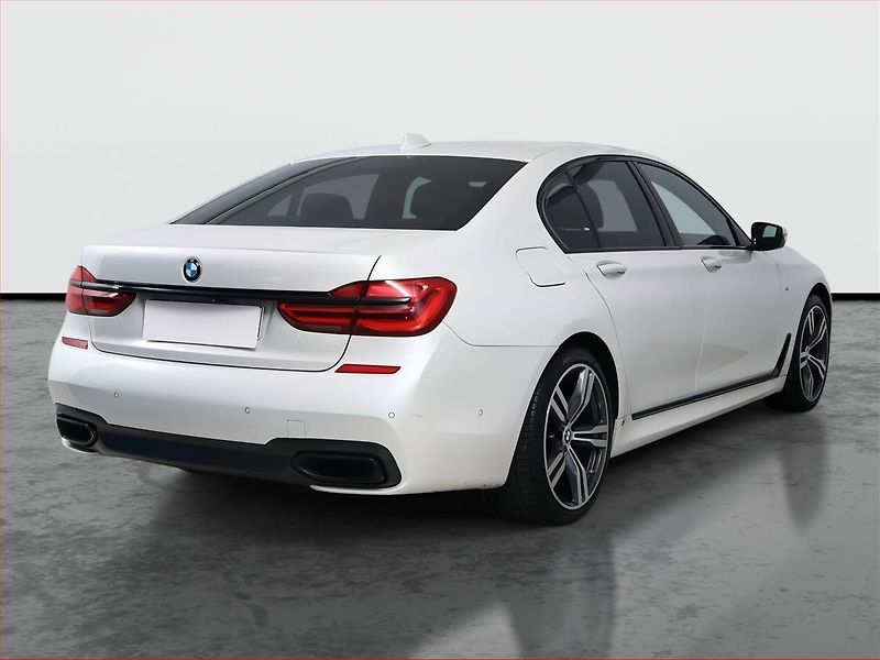 BMW Řada 7 (2017) M Paket 740d xDrive - fotka 5 z 21