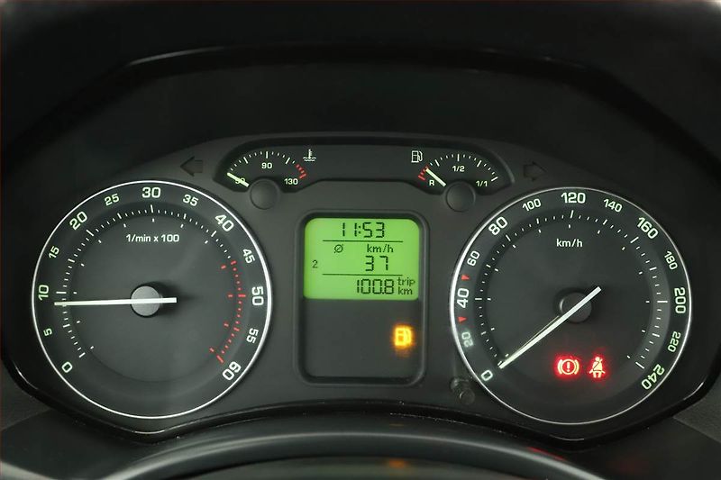 Škoda Octavia (2005) 2.0 TDI, nová STK, Tažné - fotka 8 z 14