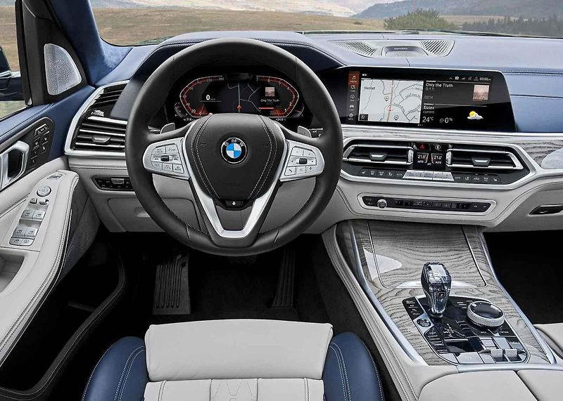 Do Ženevy se chystají elektromobily i sporťáky