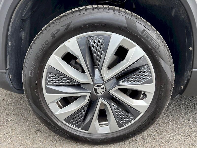 Škoda Karoq (2025) 2.0 TDI 110kW 4x4 DSG Top Sele - fotka 35 z 35