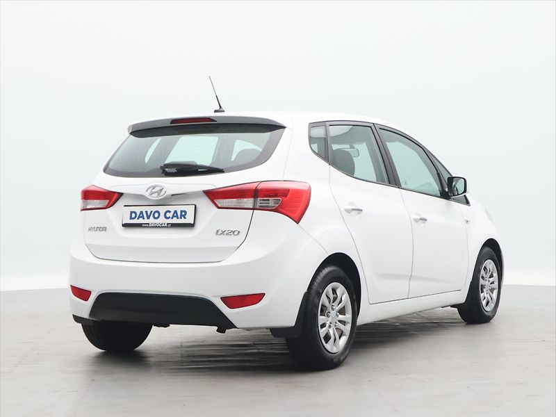 Hyundai ix20 1,4 CVVT 66kW Trikolor CZ - fotka 7 z 29
