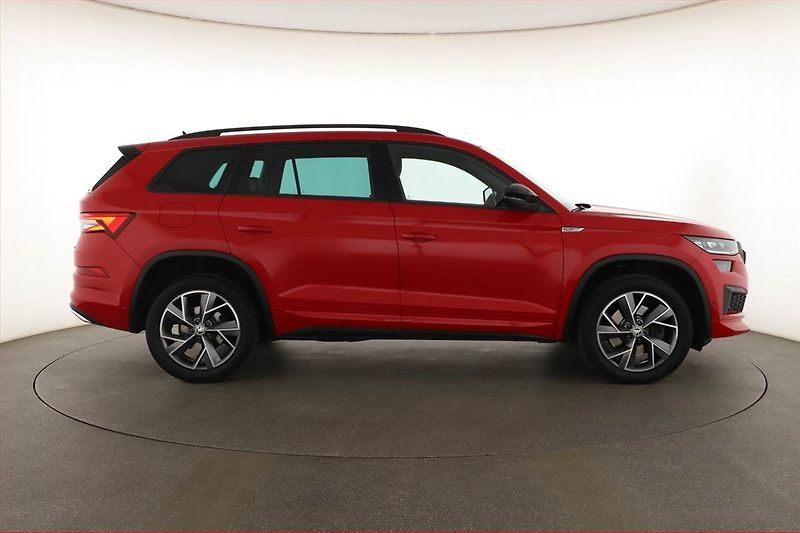 Škoda Kodiaq (2023) Sportline 2.0 TDI - fotka 6 z 29