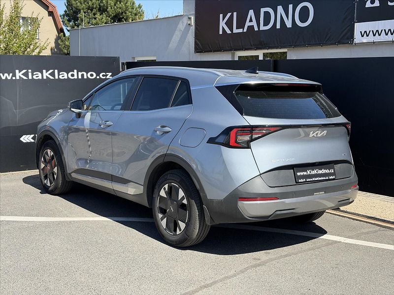 Kia Sportage 1,6 T-GDi  4x2 HEV AT Exclusiv - fotka 4 z 9