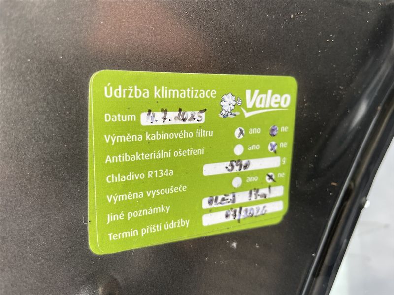Ford Grand C-MAX 1,0 ECOBOOST 92kw CZauto Tažné - fotka 25 z 28