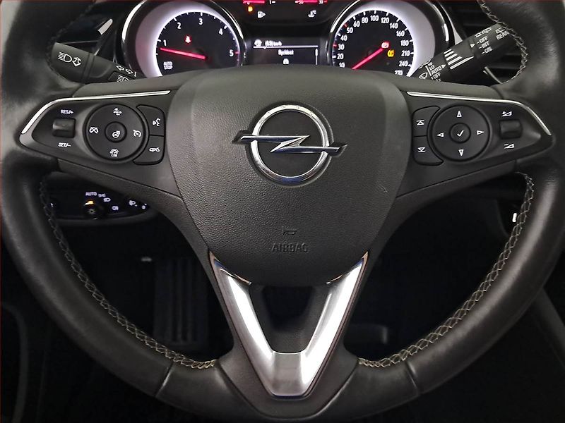 Opel Insignia (2017) 2.0 CDTI, Kůže, Tempomat - fotka 15 z 18