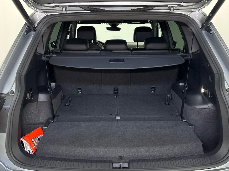Volkswagen Tiguan R-Line 4MOT - fotka 10 z 30