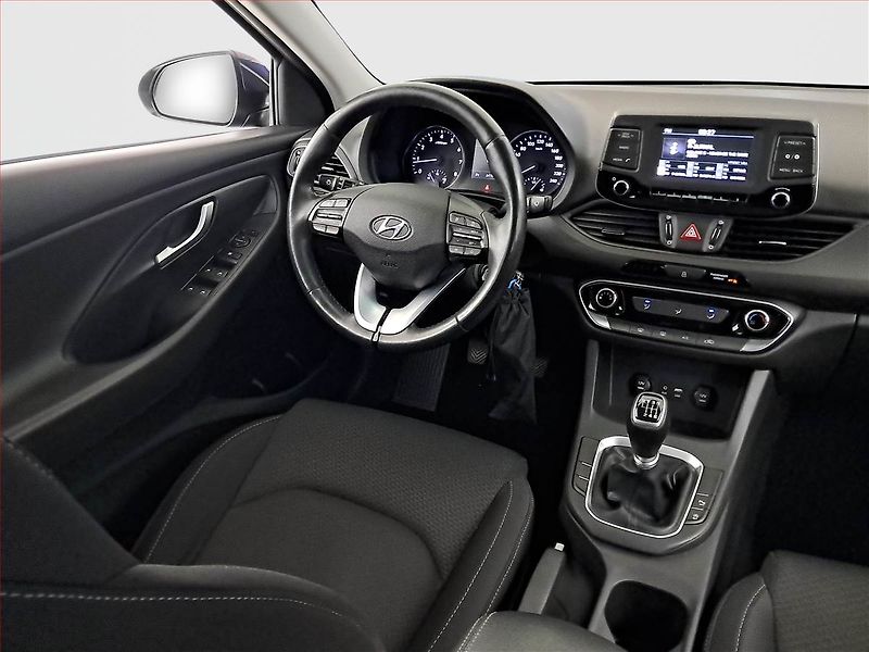 Hyundai i30 (2018) 1.4 T-GDI, Serv.kniha - fotka 7 z 18