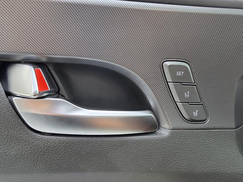 Hyundai Santa Fe 1.6-HYBRID-PREMIUM-PANORAMA - fotka 29 z 44
