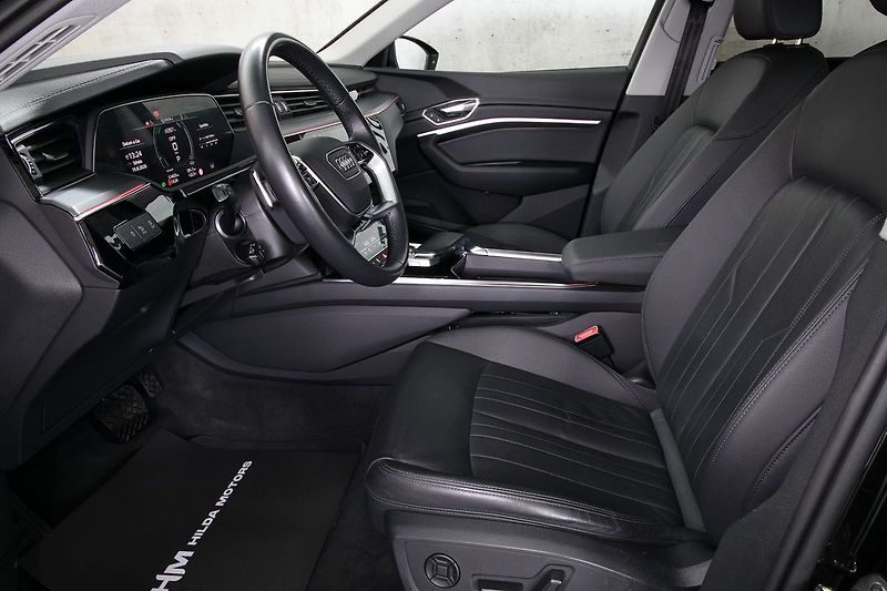 Audi e-tron 55 300kW Matrix NightV ZÁRUKA - fotka 10 z 38