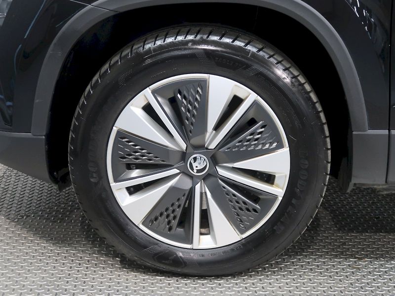 Škoda Karoq (2022) EXCLUSIVE 2.0TDI 110KW DSG 4x4 - fotka 11 z 40