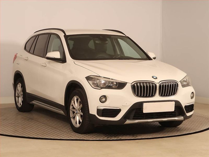 BMW X1 (2016) sDrive18d, Automat, Kůže - fotografie inzerátu