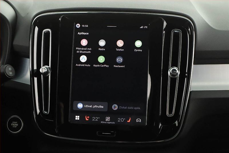 Volvo XC40 (2026) B3 - fotka 14 z 23