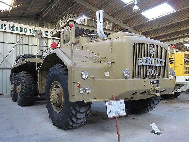 Obří nákladní automobil Berliet T100 číslo 2.