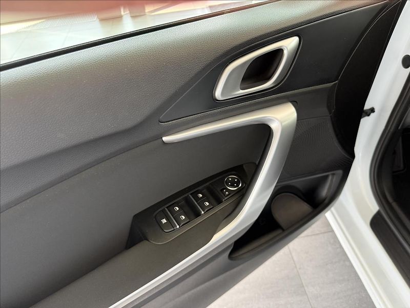 Kia Ceed 1,0   73kW,SPIN,ZÁRUKA,ČR,1.MA - fotka 10 z 28