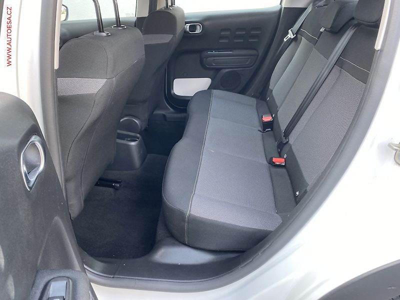 Citroën C3 (2019) 1.2PT, Navi, AC, park.čidla - fotka 10 z 16