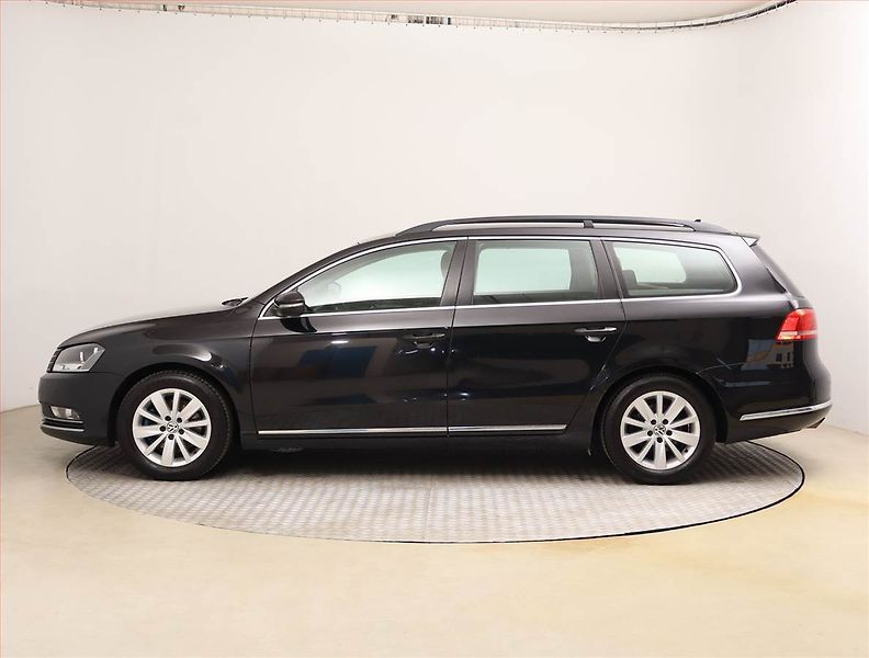 Volkswagen Passat (2014) Comfortline 2.0 TDI, Tempomat - fotka 3 z 22