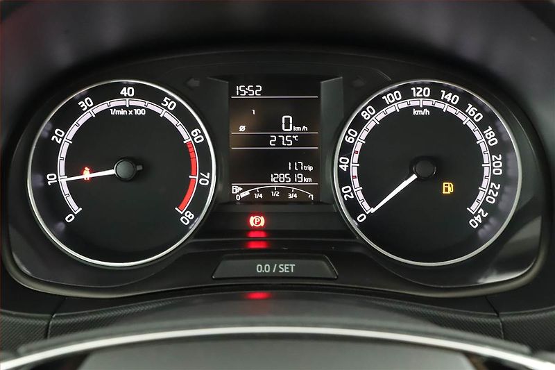 Škoda Fabia (2021) Ambition 1.0 TSI, ČR,1.maj - fotka 10 z 17