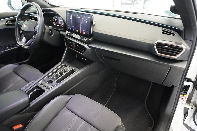 Cupra Formentor VZ 2.0 TSI 228kW 4x4 DSG - fotka 25 z 27