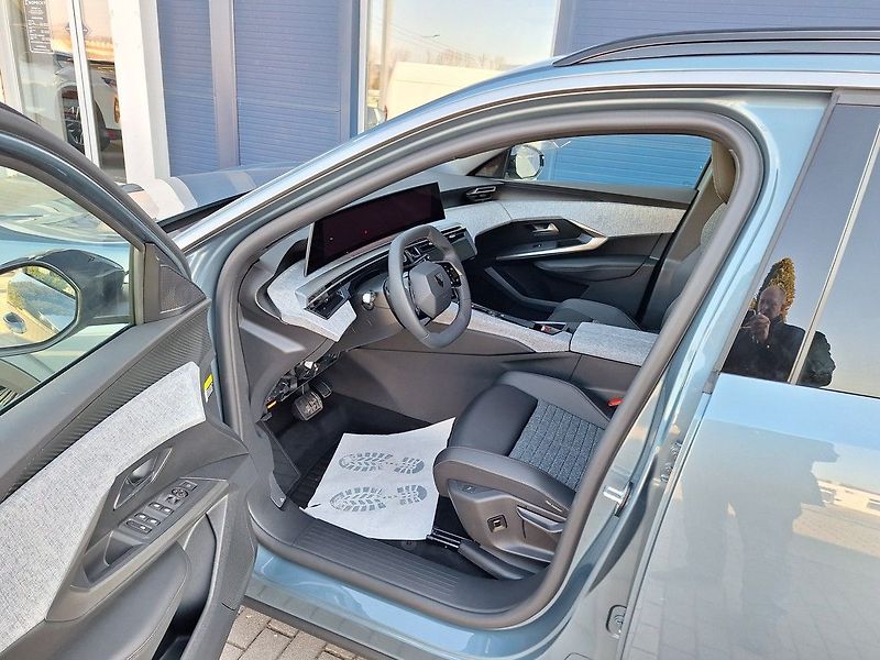 Peugeot 5008 (2026) ALLURE Hybrid 145 e-DCS6 - fotka 9 z 19