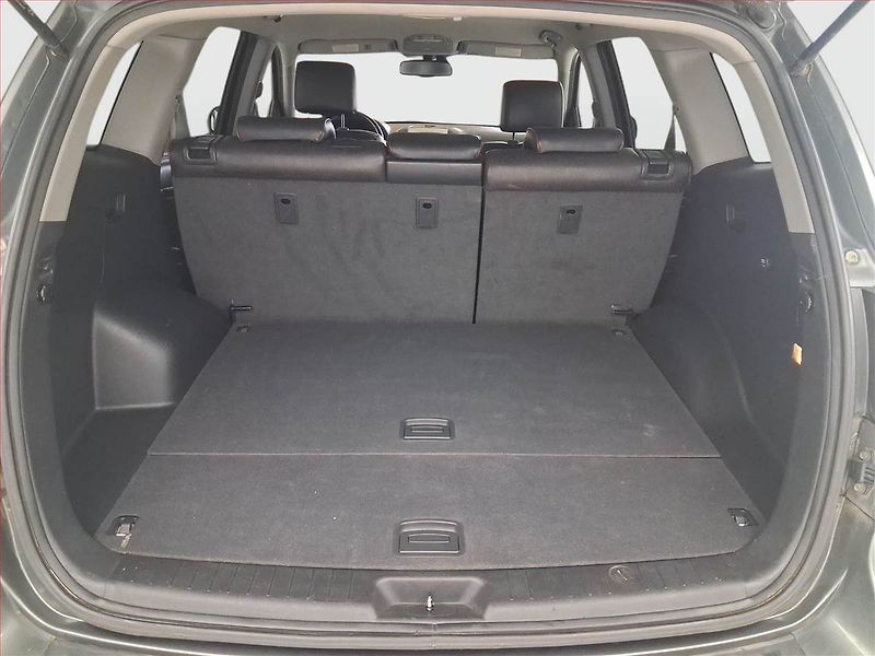Hyundai Santa Fe (2006) 2.2 CRDi, 4X4, Park. senzory - fotka 14 z 15