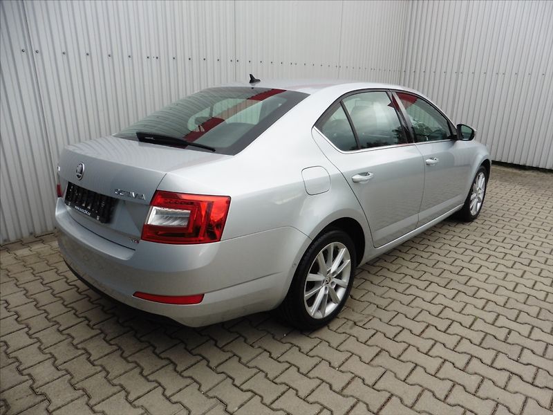 Škoda Octavia III1.4 TSi Style Navi - fotka 4 z 14